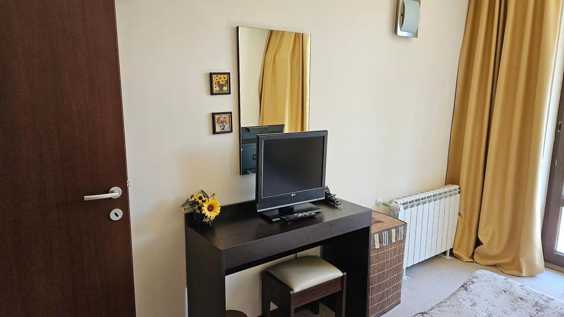 Terra Complex D4 - Private Apartment - Golf, Skiing & Spa Bansko Bulgarien